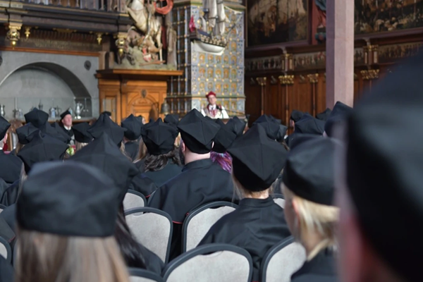 Top 10 High-Demand Degrees For Lucrative Jobs In Uk