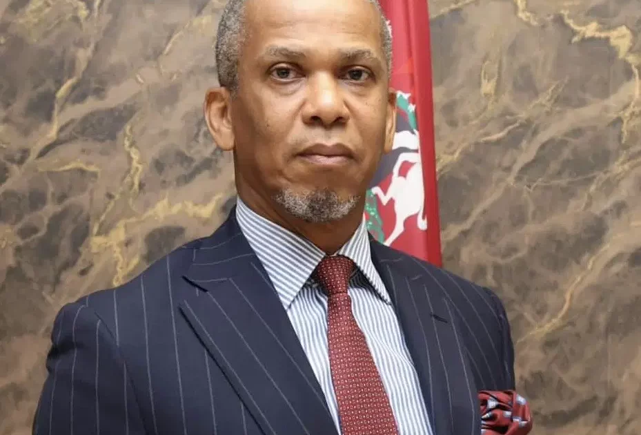 Senator Ede Dafinone 929X630 1