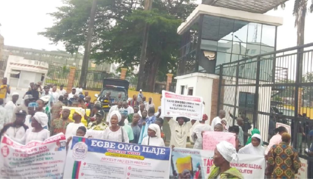 Ilaje Women Threaten To Protest N*D£ Over Demolition Of Ancestral Homes In Lagos