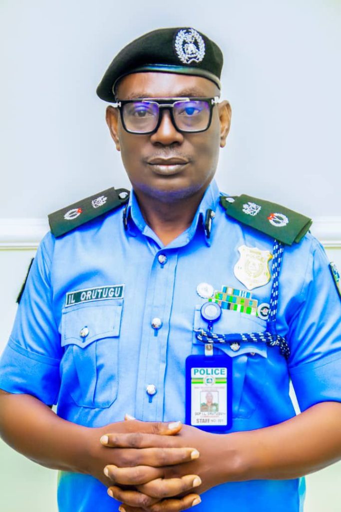Two Arrested For Allegedly D$Filing Minors In Anambra