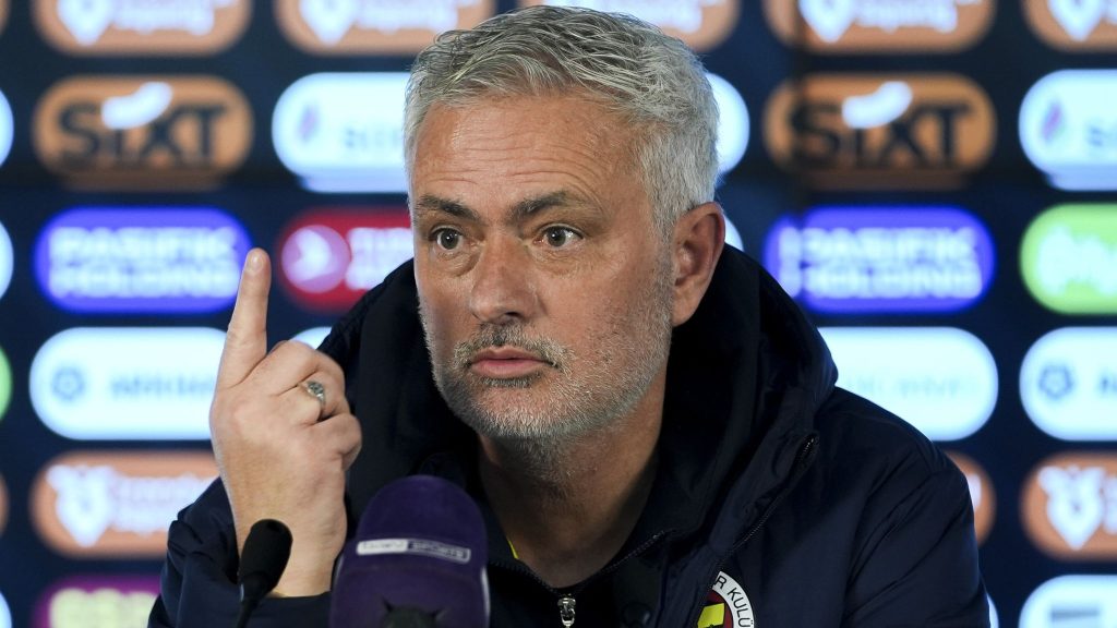 Skysports Jose Mourinho Fenerbahce 6838895