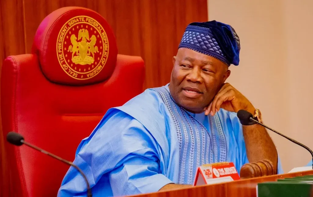 We Know Akpabio, What He Can Do, Says Ibibio Monarchs
