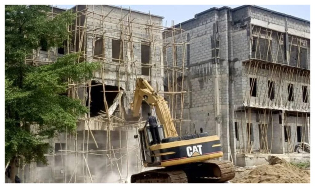 Fcta Demolishes 11 Duplexes In Dutse District