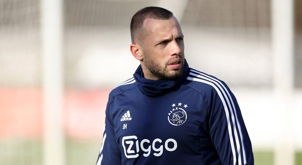 Ucl: Ajax Manager John Heitinga Names Chelsea Among Better Teams
