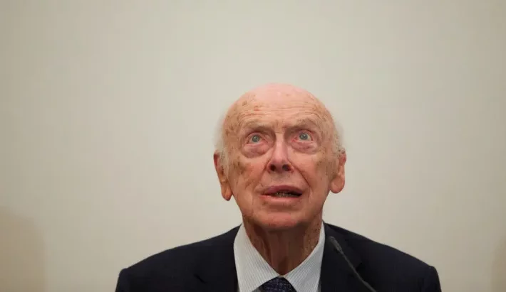 Dna Structure Co-Discoverer James Watson Dies At 97 After Controversial Career