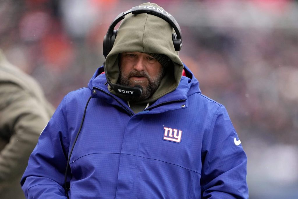 When Giants’ Jaxson Dart Exited Loss Vs. Bears, He Took Brian Daboll’s Job With Him