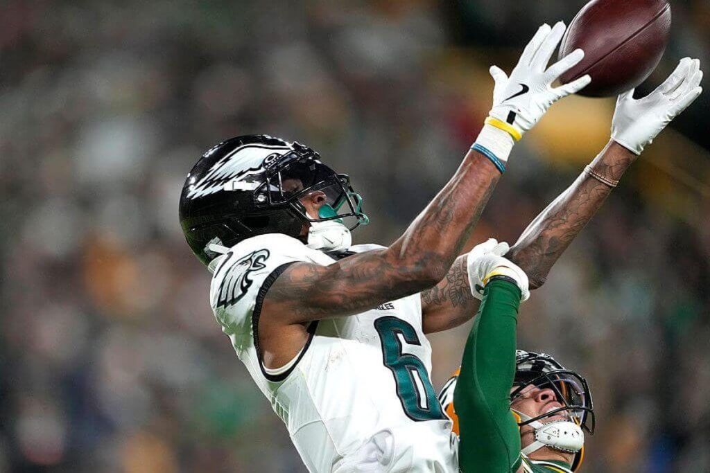 Eagles-Packers Takeaways: Philadelphia Hangs On In Defensive Struggle