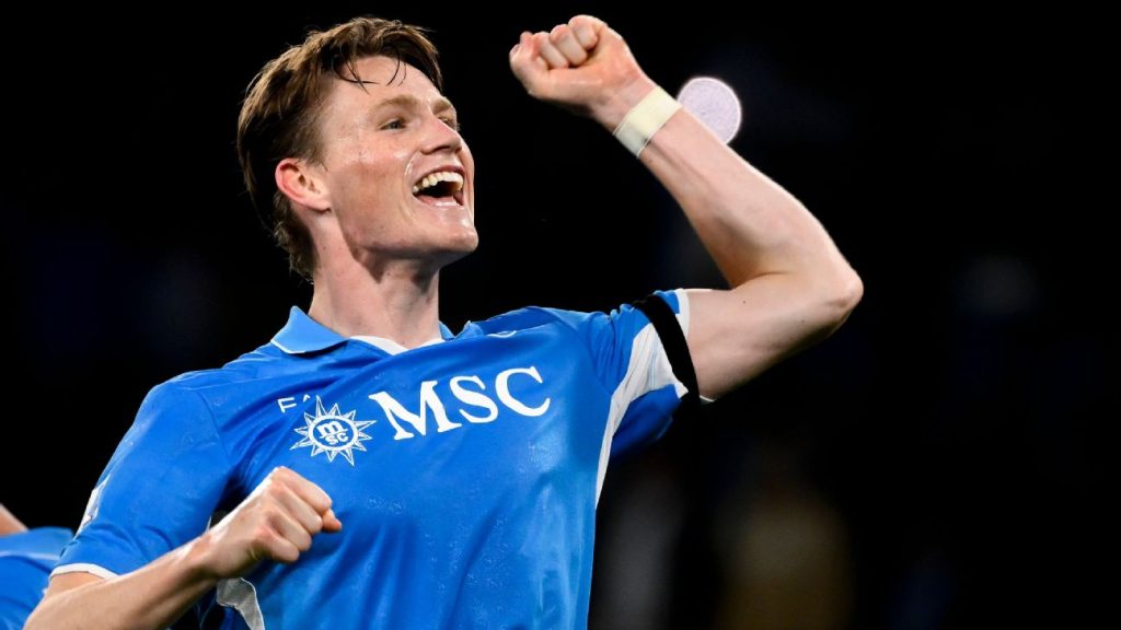 Mctominay Advises Conte On Signing Another Man Utd Midfielder For Napoli In January