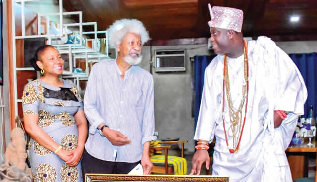 Mrs Folake Soyinka Nobel Laureate Prof. Wole Soyinka And Ooni Of Ife Oba Adeyeye Ogunwusi