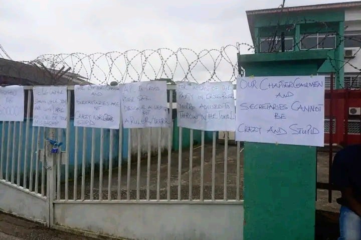 Aggrieved Apc Leaders Lock Cross River Secretariat, Demand State Chairman’s Resignation