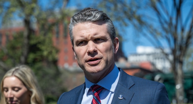 Pentagon Boss To Visit Dominican Republic Amid Us-Venezuela Row