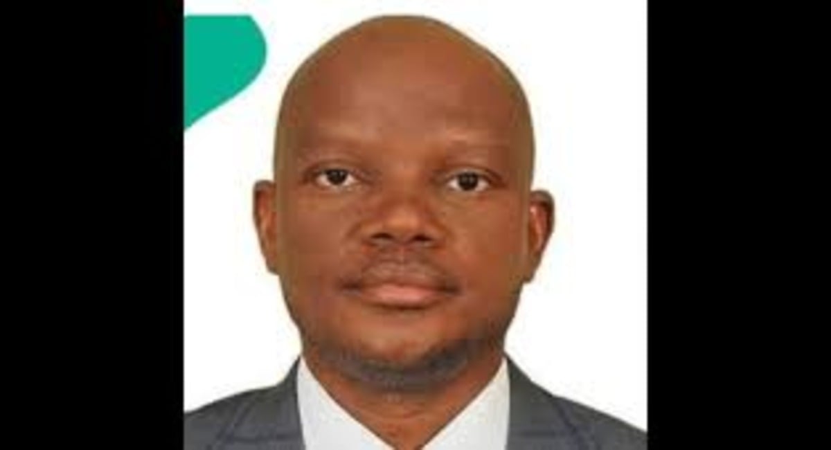 Professor Christopher Piwuna. 1