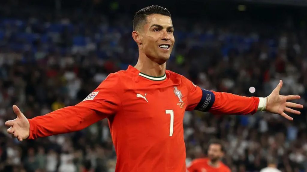‘He Can Change The World’ – Cristiano Ronaldo Endorses Trump
