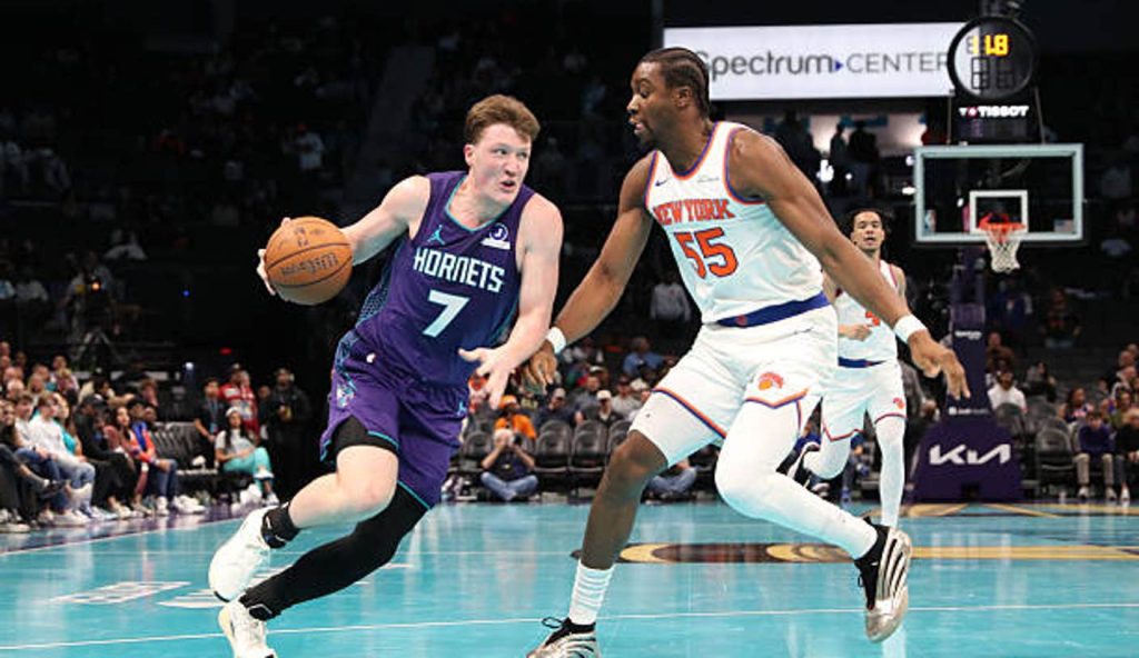 Charlotte Nc Kon Knueppel Of The Charlotte Hornets Drives To The Basket During The Game Charlotte Nc Kon Knueppel Of The Charlotte Hornets Drives To The Basket During The Game