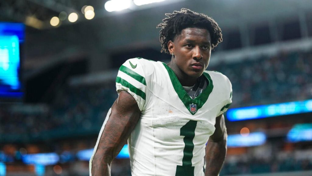 Jets, Cowboys Make Most Of Nfl Trade Deadline, Ohio State Ranked No. 1 In Cfp Top 25