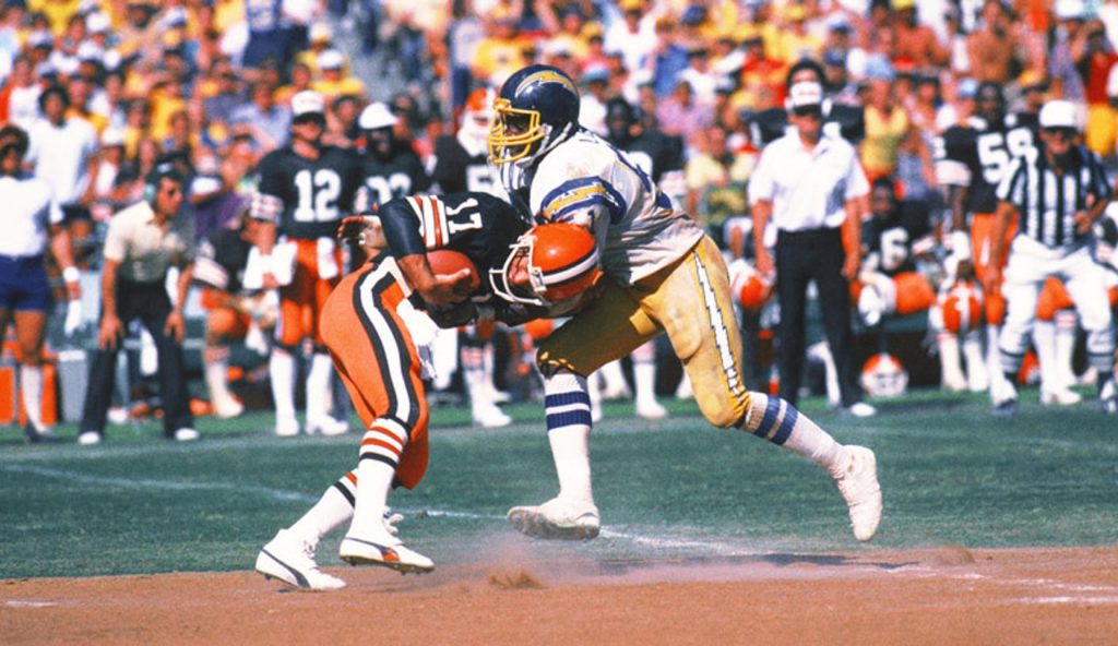 Lowe2 Woodrow Lowe, Alabama Star Linebacker And 11-Year Chargers Defender, Dies At 71