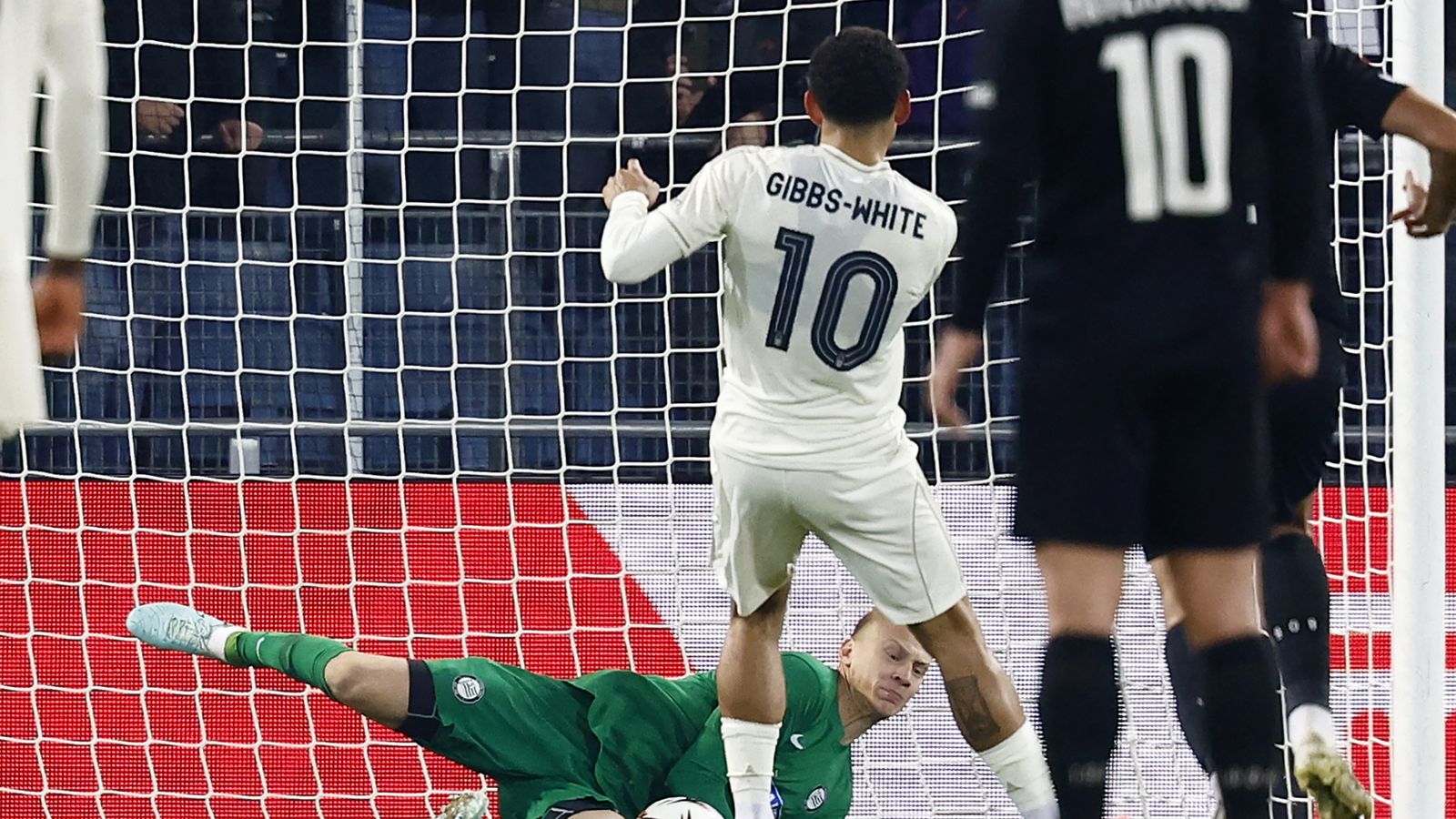 Skysports Morgan Gibbs White 7074207