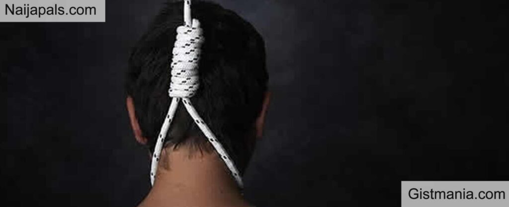 woman hangs woman hangs