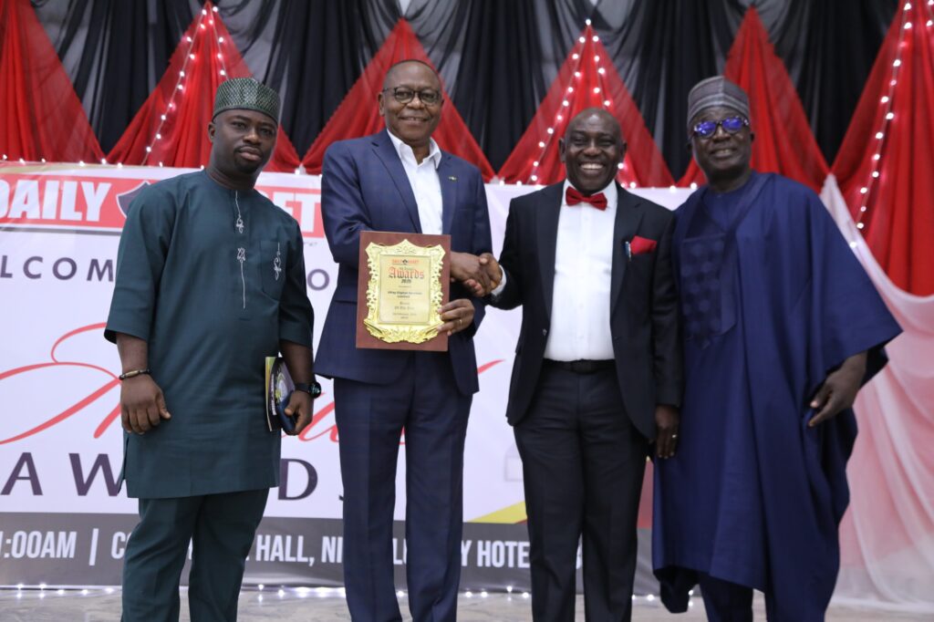 1001480982 1001480982