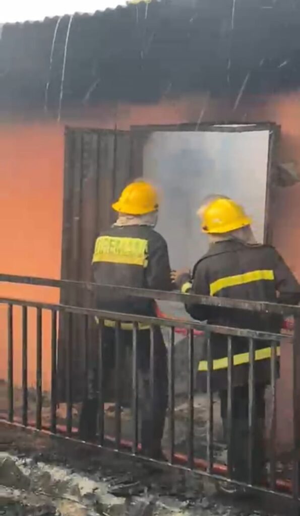 1003289464 1003289464