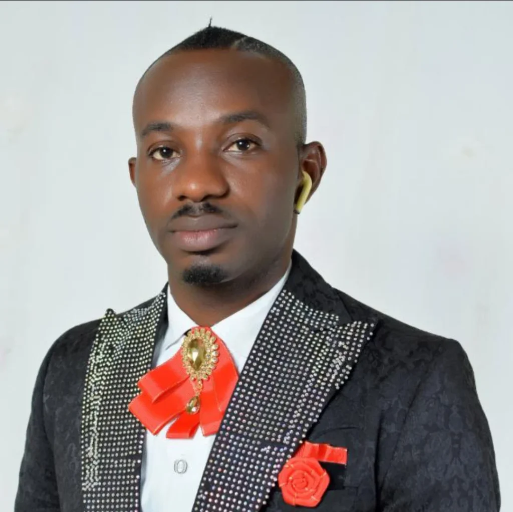 1633326147650219 0 2 1633326147650219 0 2