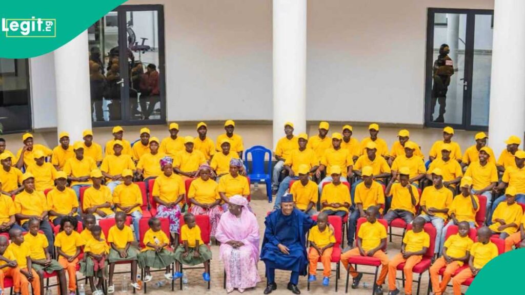 5e3387b5e087e001 5e3387b5e087e001