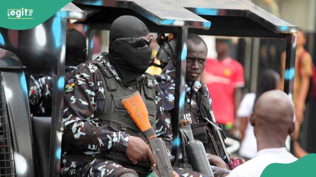 7bd344407eab330c 7bd344407eab330c