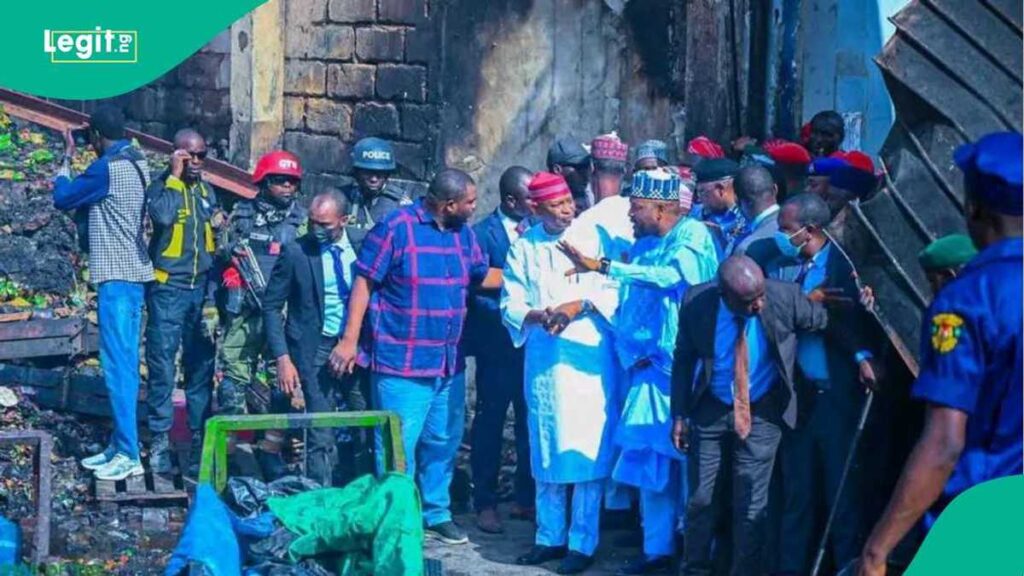 8b51a133f7d73f95 8b51a133f7d73f95