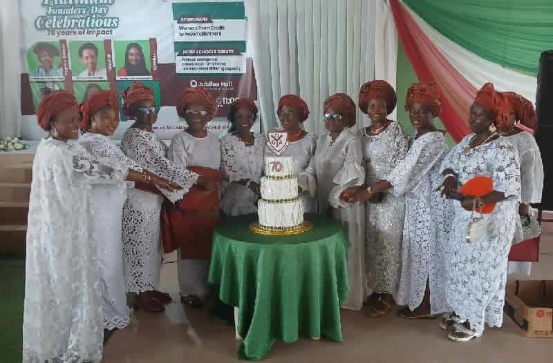 Yejide girls celebrate Yejide girls celebrate