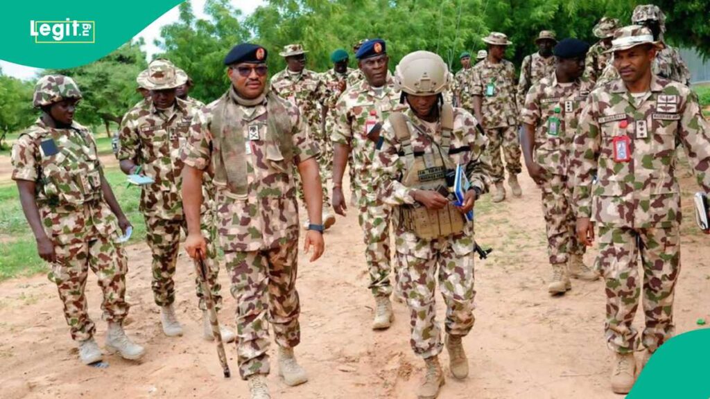 b508fb352f58925e b508fb352f58925e