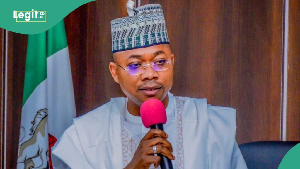 b512eb64e23028ee b512eb64e23028ee