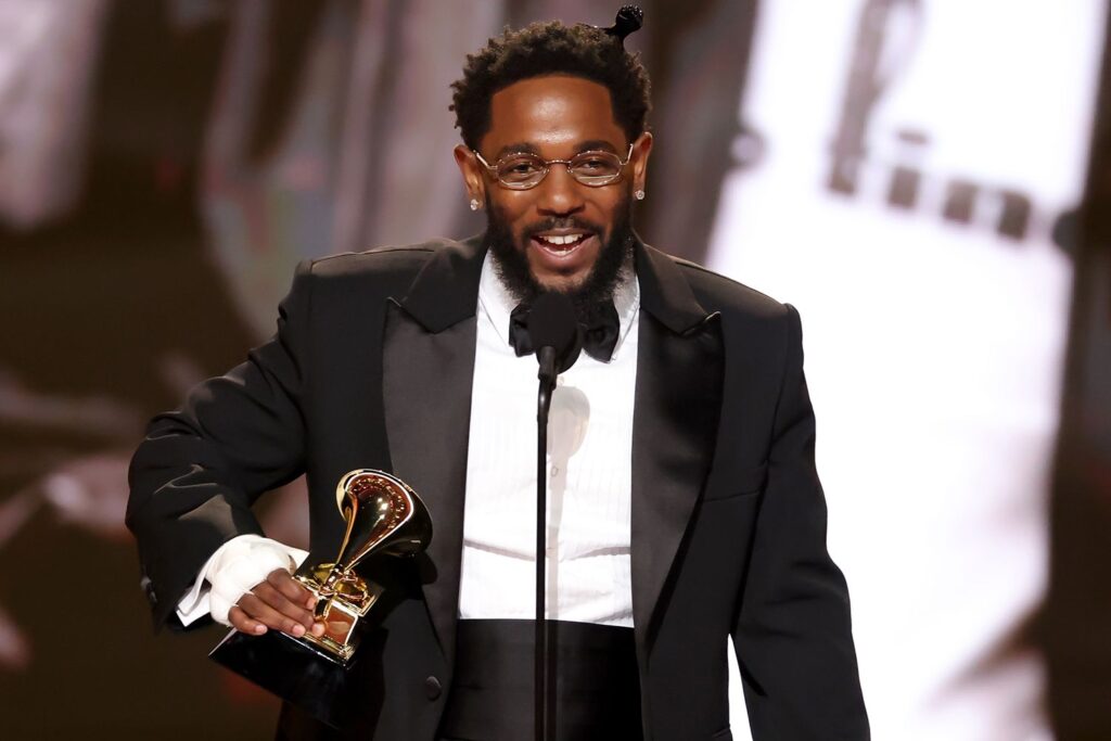 kendrick lamar grammys 020126 cb41dacad04748c5b199c5e90ec68d61 kendrick lamar grammys 020126 cb41dacad04748c5b199c5e90ec68d61