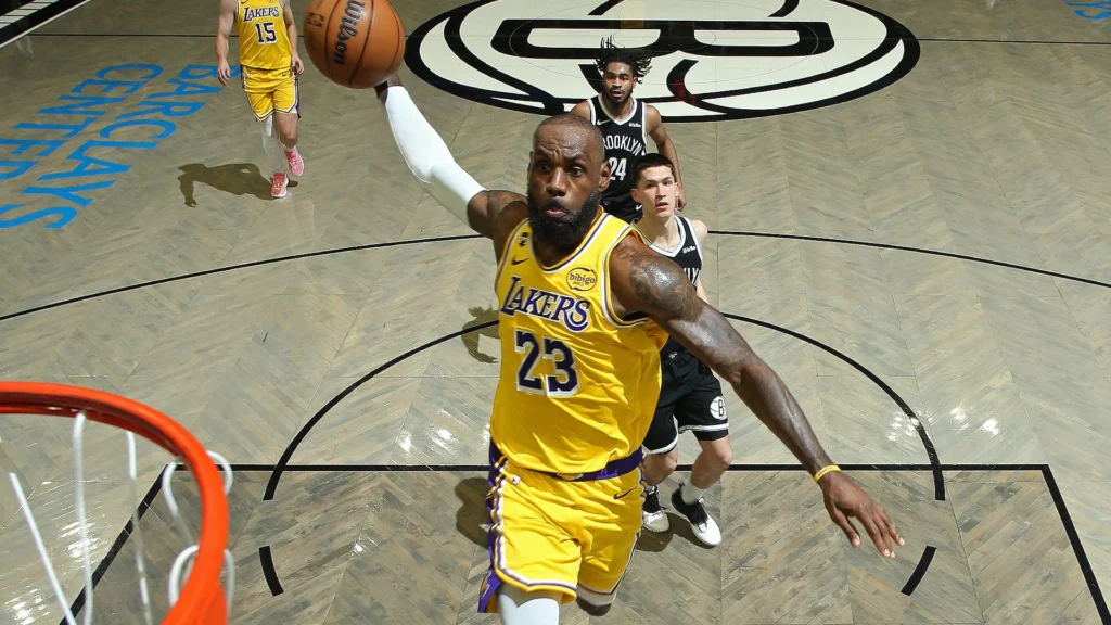 lebron dunk lebron dunk