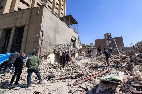 Earthquake Hits Southern Iran Earthquake Hits Southern Iran