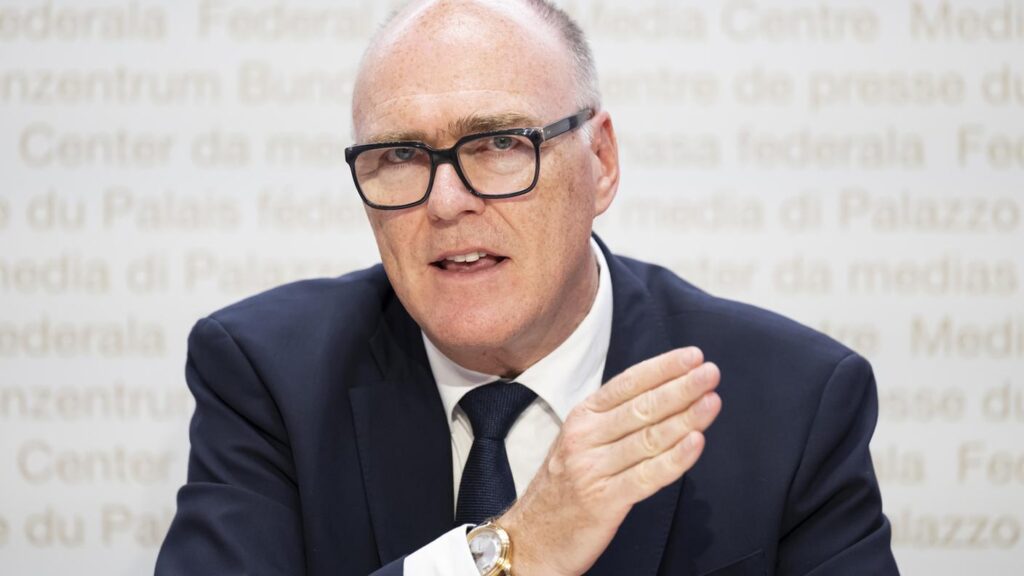 Martin Pfister Martin Pfister