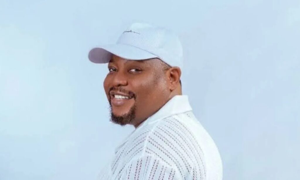 Singer Kehinde Adegbodu Singer Kehinde Adegbodu