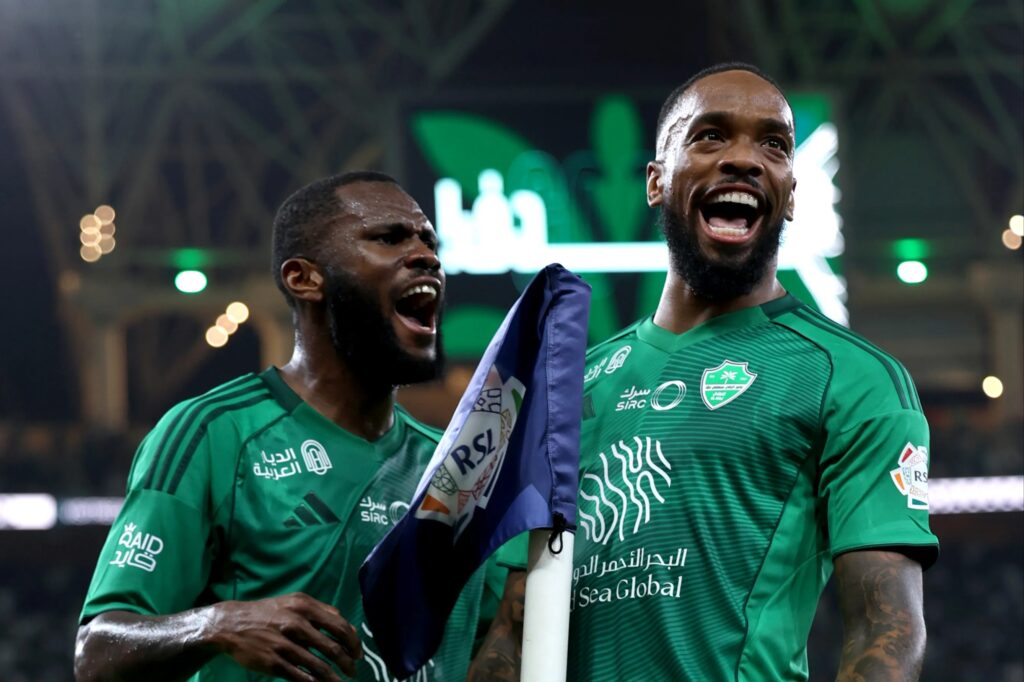 Crop 4031218 Crop 4031218