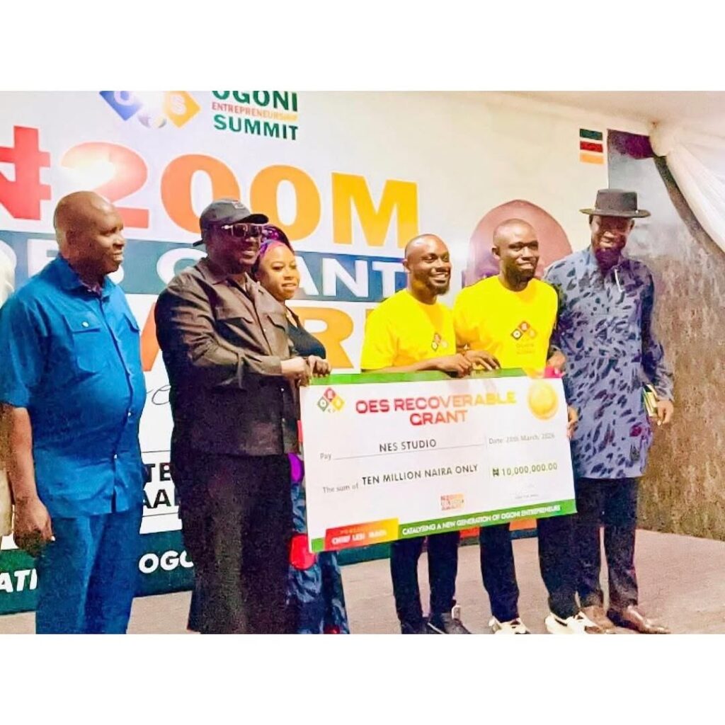 658646923 17901498462408361 5994255082508677542 N 658646923 17901498462408361 5994255082508677542 N