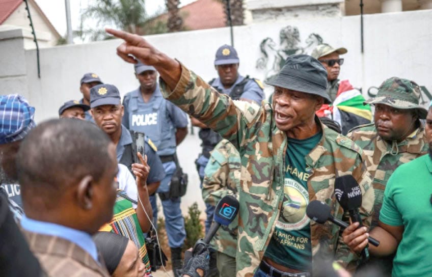 South Africans Picket Nigerian High Commission Over E28098Igbo King South Africans Picket Nigerian High Commission Over E28098Igbo King